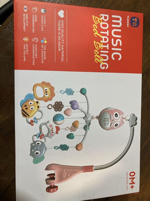 Музичний мобіл на ліжечко голубого кольору