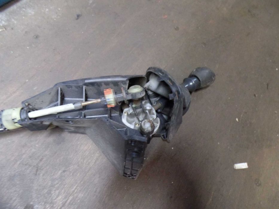 Cze6 Wybierak lewarek zmiany biegów + linki gałka renault master 2.5dci wysyłka