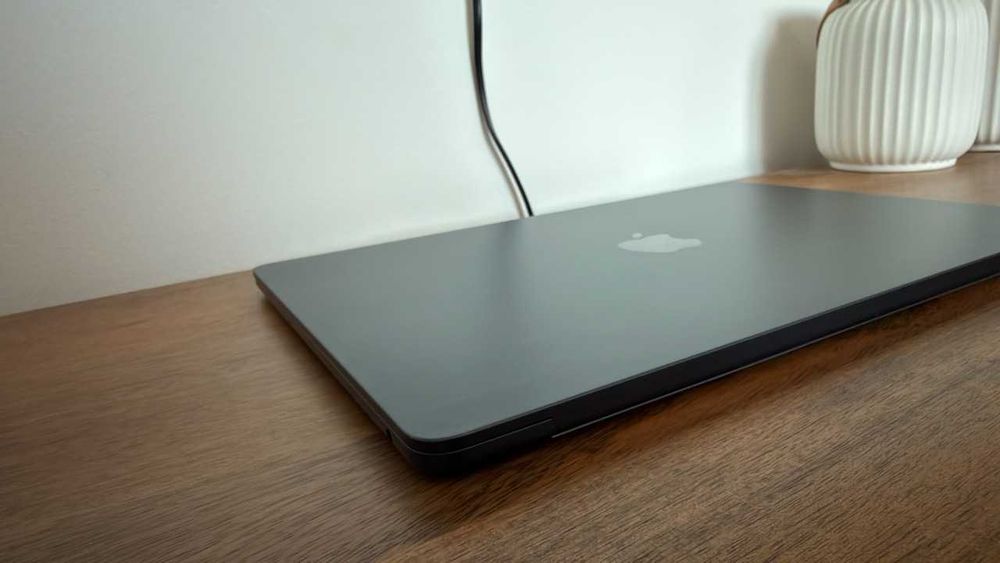 Macbook Air 15" M3 / 2024 / 24GB RAM / 1TB SSD