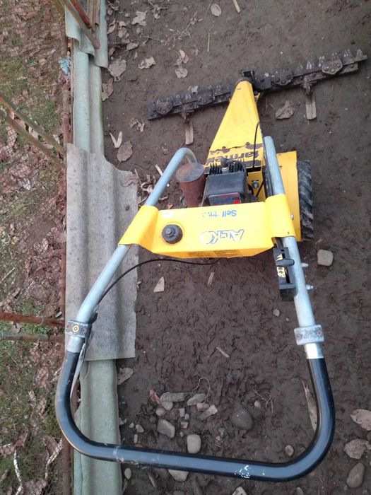 AL-KO FARMER 710 продам самохідну косарку  сигментну  робоча.