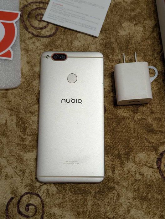 Nubia Z17 mini 4/64 5.2" — повний комплект, справний