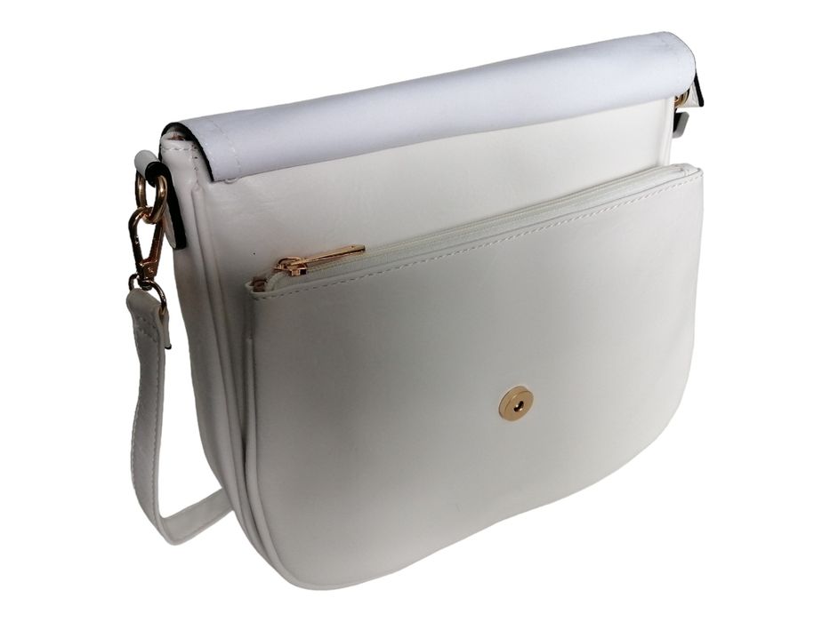 Biała torebka damska na ramię, klasyczna listonoszka, styl miejski