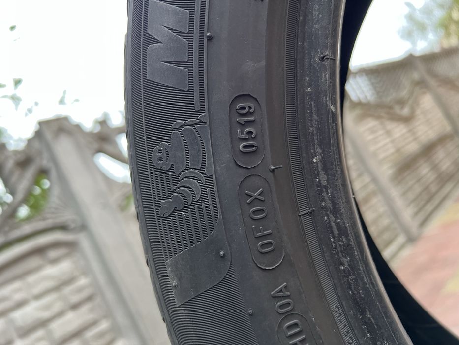 225/50/17r Резина Мішалін Добрий стан