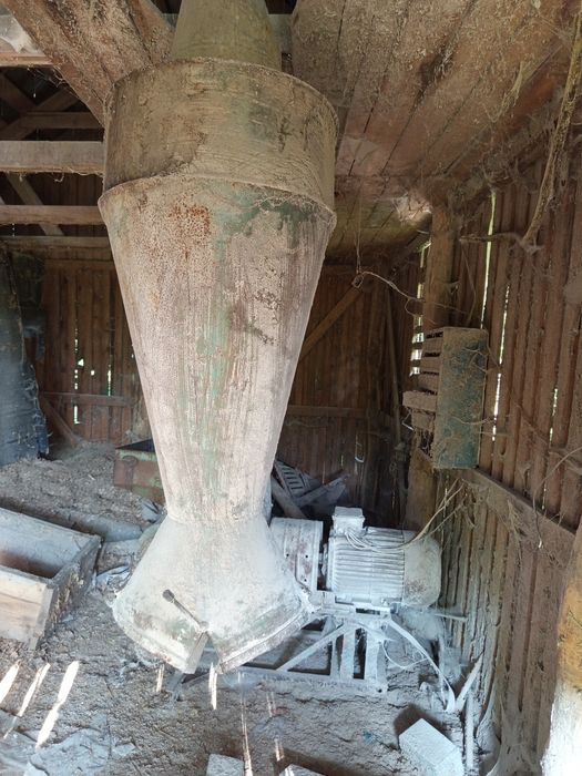 Кормодробилка "Сила"