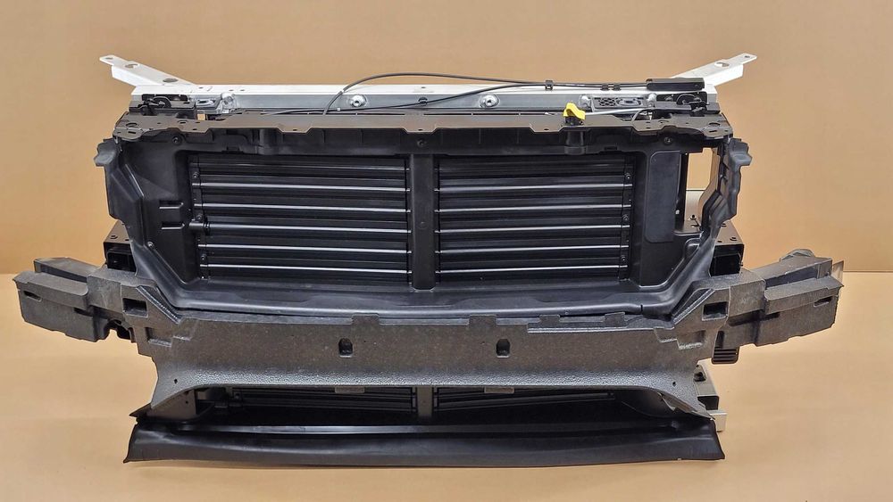 Панель комплектна VOLVO XC90 радіатор інтеркулер  дифузор інтеркулер