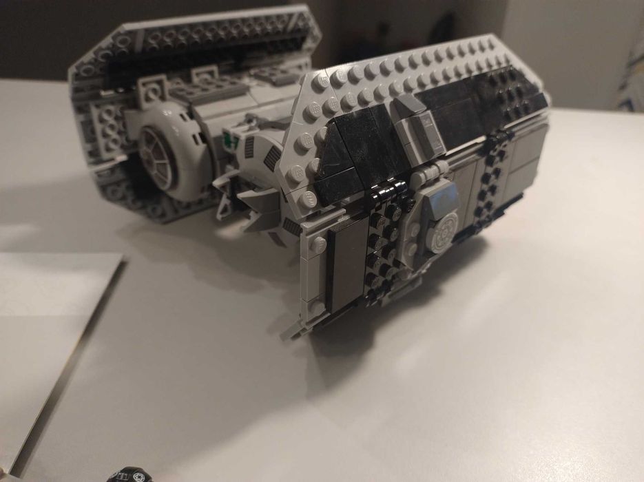 LEGO Bombowiec tie 75347