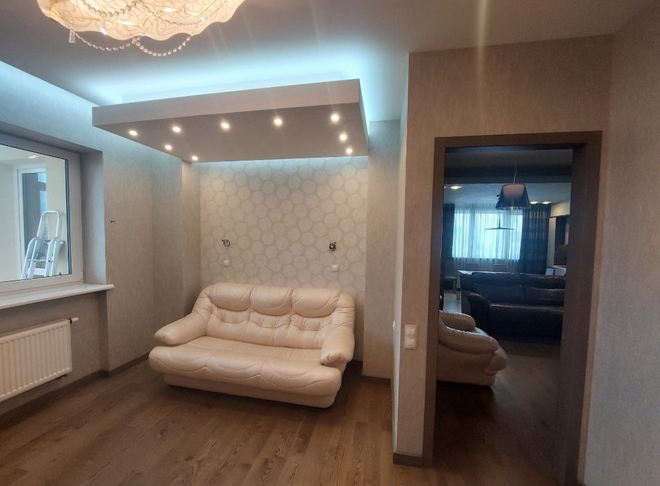 3-к(3 спальни),новострой,ГАЗ,м.Ярослава Мудрого 2 мин