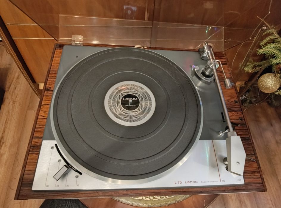 Gramofon LENCO L 75 Made in Switzerland