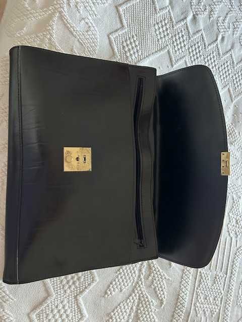 Mala Preta Em Pele Para Portátil/Tablet/Notebook 14" - NOVA