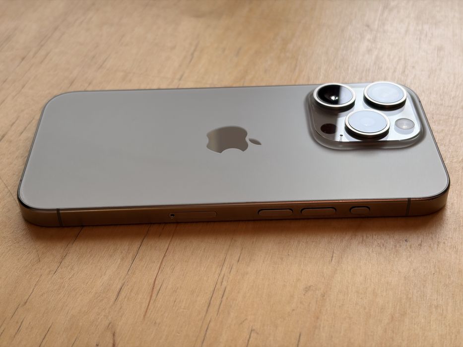 Iphone 15 pro 128 GB tytan naturalny