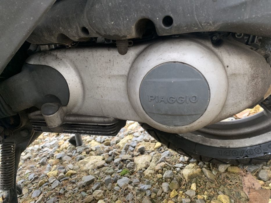 Piaggio x9 125 Silnik koło plastik zawieszenie