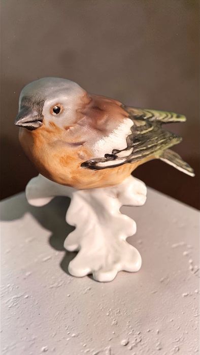 Figurka porcelanowa Goebel ptaszek