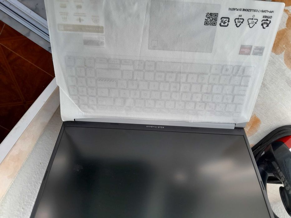 Portatil asus vivobook