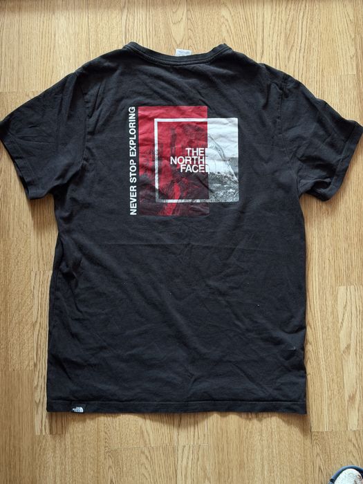 Футболка The North Face
