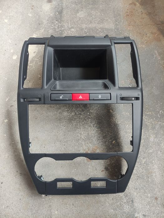 Центральна консоль панель для Land Rover Freelander 2006-2014