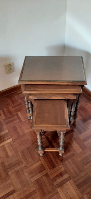 Conjunto de 4 mesas madeira maciça