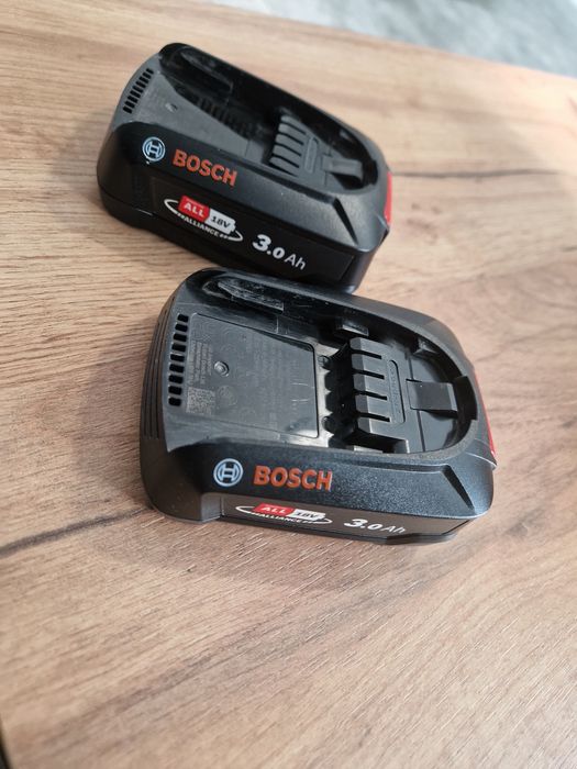 Baterie bosch 3.0 Ah 18v odkurzacz pionowy
