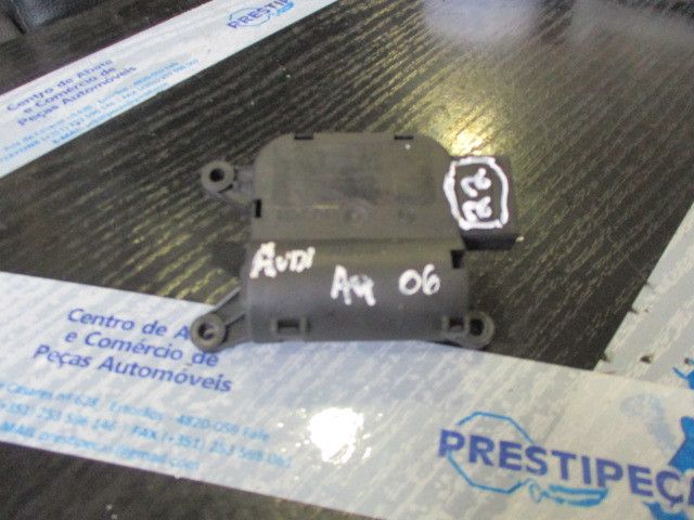 Motor da comporta da sofagem AUDI A4 Cabriolet (8HE, B7)