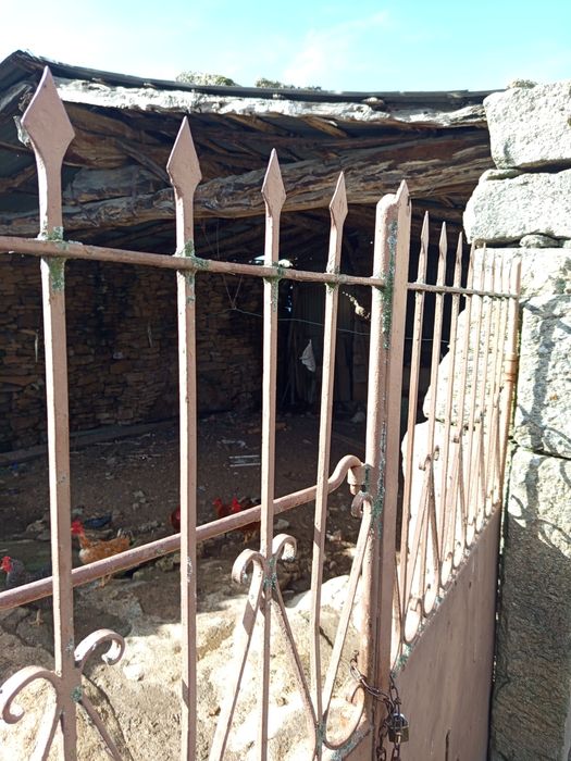 Vendo um armazém nos estevais de Moncorvo