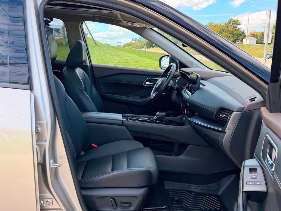 Nissan Rogue SL      2021