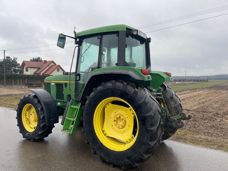 Ciągnik John Deere 6600