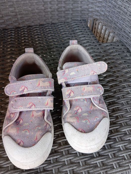 Kapcie i buty 27,29,30,31