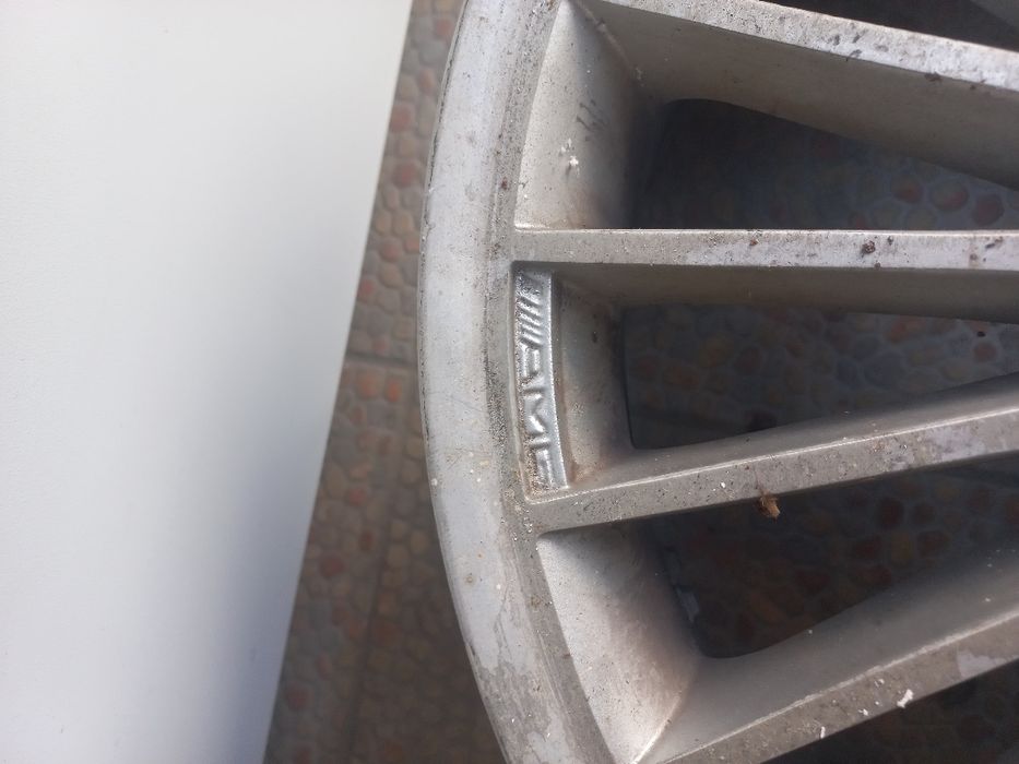 2 Jantes mercedes amg