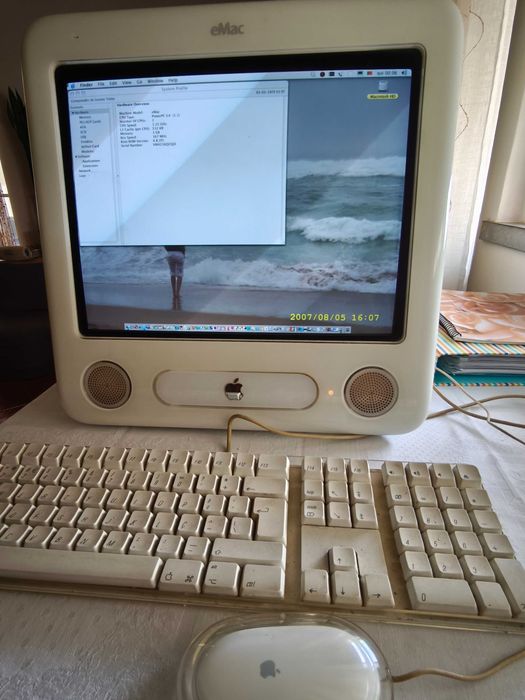 eMac ainda a funcionar