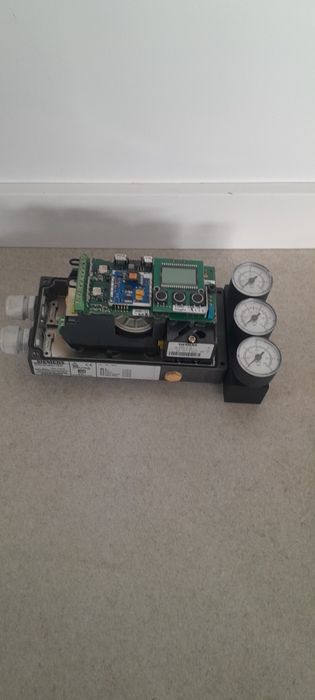 Pozycjoner Siemens SIPART PS2 6DR5120 HART + Blok Manometrów Iy
