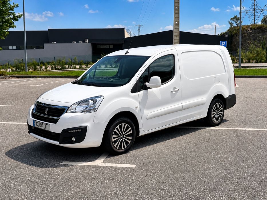 Peugeot Partner (Automática) Full Extras