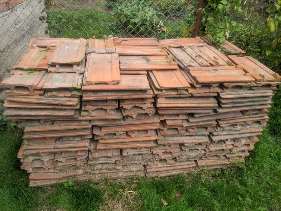 Черепиця ,віддам безкоштовно