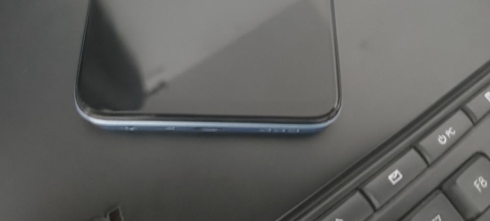 OPPO A18 glowing blue 4gb / 128gb