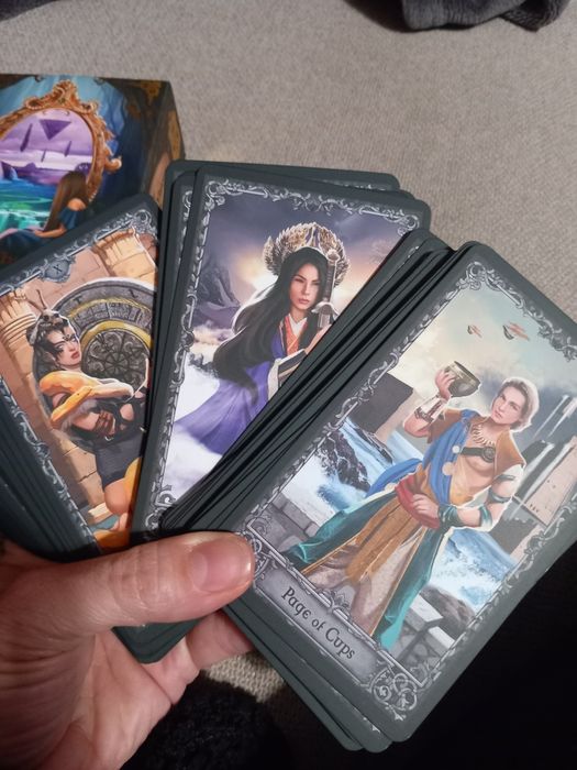 Tarot The World of Visions
