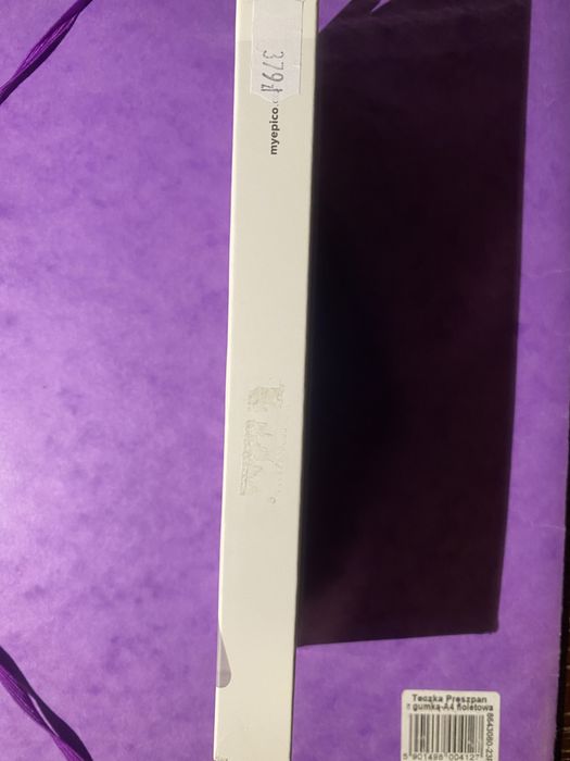 Macbook nowy adapter 7 w 1 firmy epico. Niezbędny