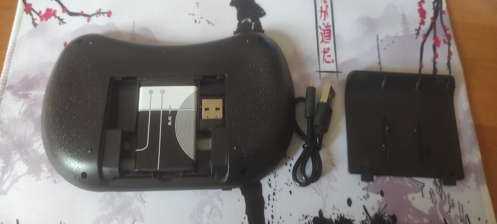 Міні Bluetooth клавіатура RGB