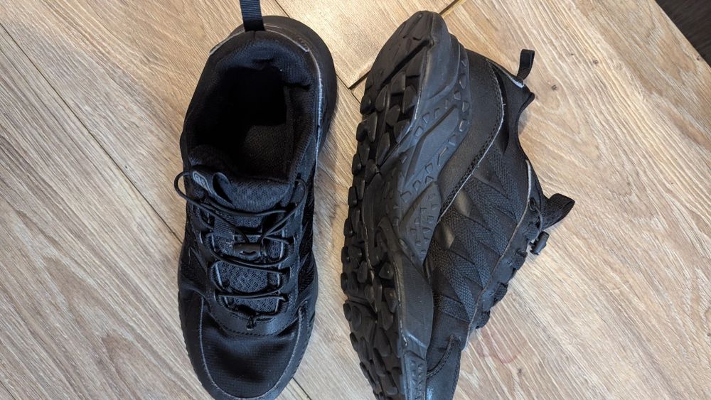 Buty sportowe na zimę rozmiar 42