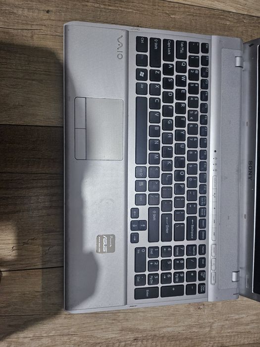 Laptop Sony Vaio PCG-81213M uszkodzony
