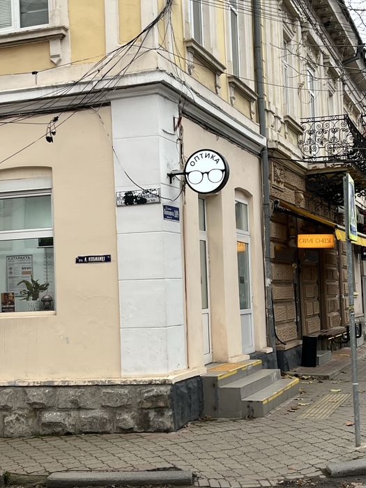 Оренда комерційного приміщення в центрі Чернівців, 76 м²