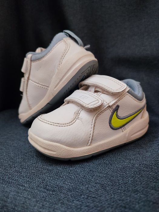 Шкіряні кросівки Nike