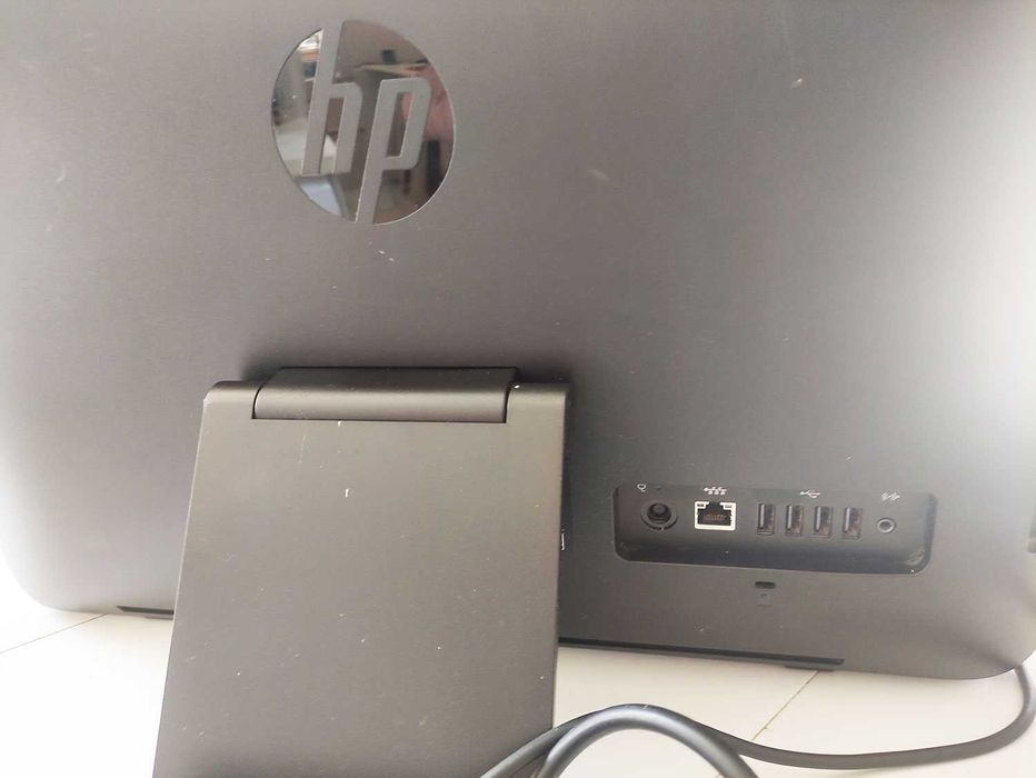 Компьютер Hewlett Packard  ALL In One  HP model No: 20-2110nf