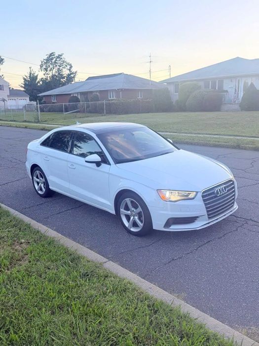 Audi A3      2015
