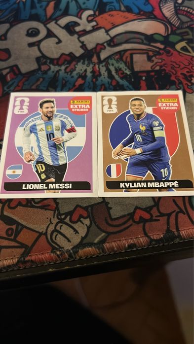 Troco cromos Messi e Mbape por cromos da cocacola