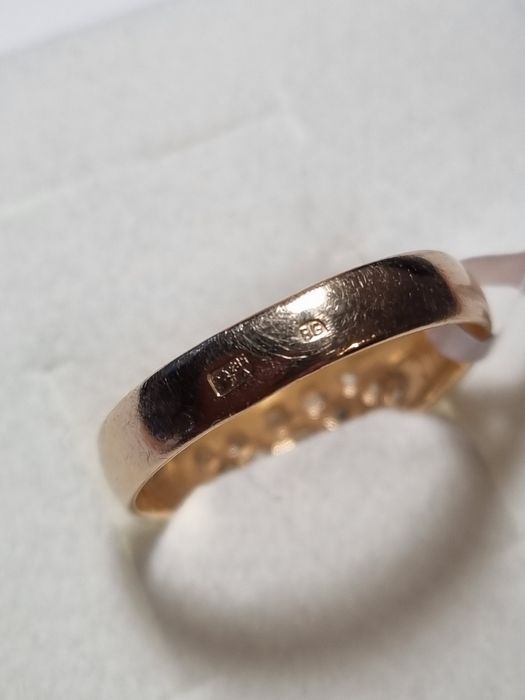 złoty pierścionek   r.21   pr.585