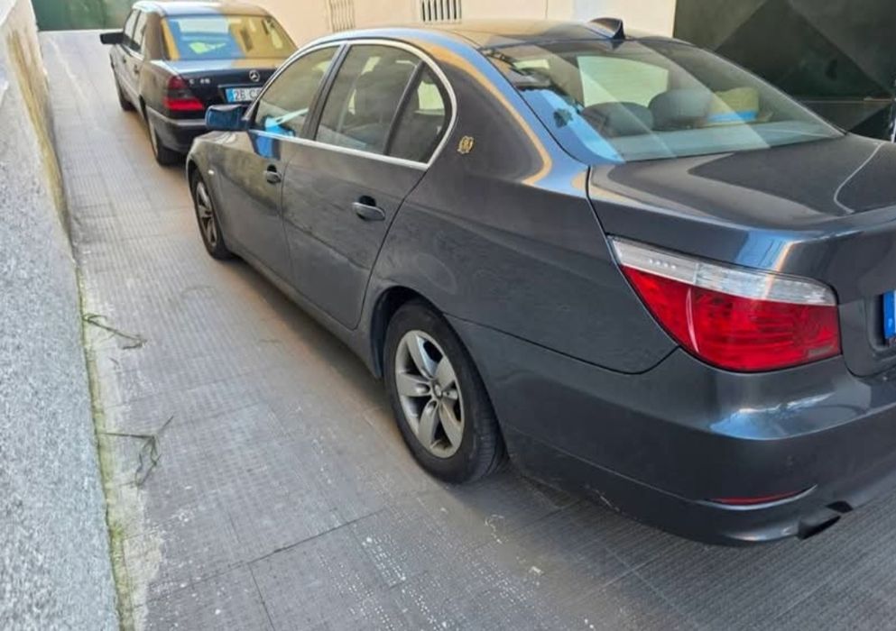 Bmw 520D 2009 vendo foto 3
