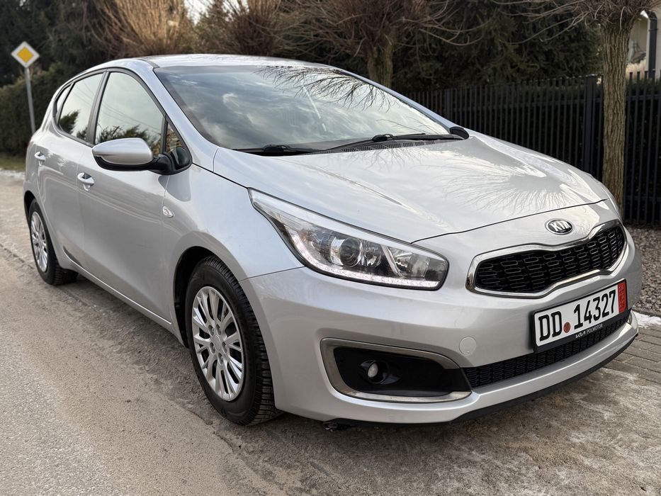 Kia ceed oszczedna zwinna maly przebieg serwis sprowadzona manual 2016