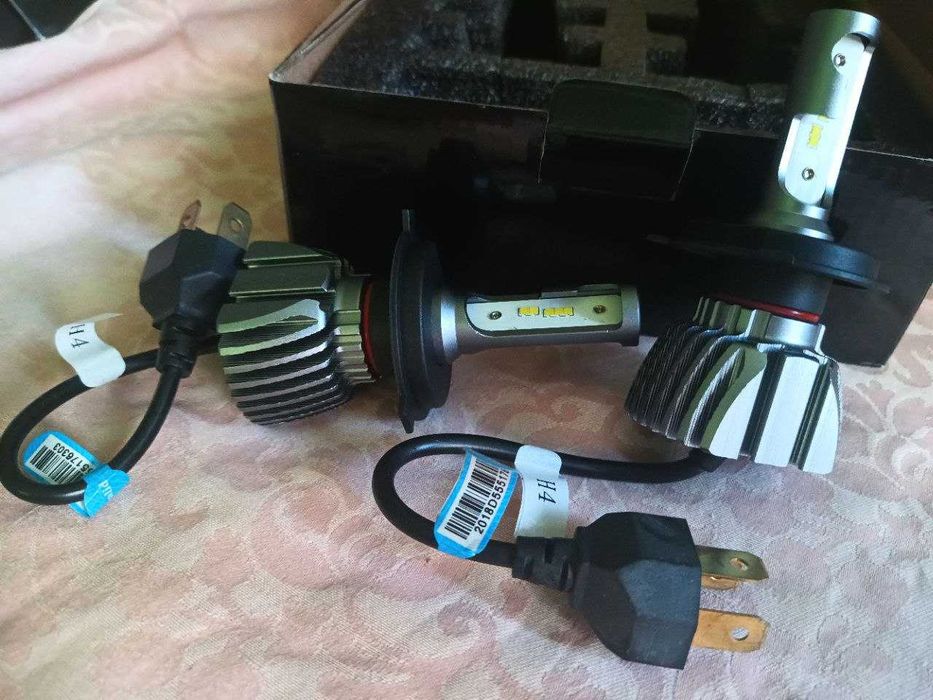 Светодиодная LED лампа, фара для авто NF15 H4 Oslamp