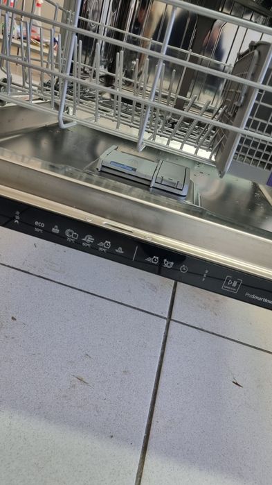 Máquina de Lavar Loiça Beko DIN36420 – Excelente Estado