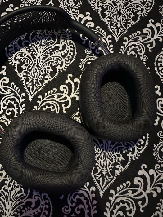 AirPods Max (Lightning)