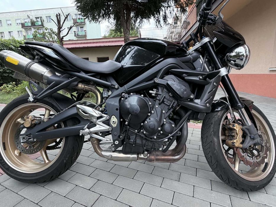 Triumph Street Triple 675R rocznik 2010