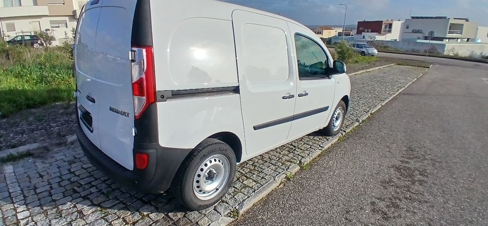 Renault kangoo 1.5 dci 90 cv  3 lugares 2019 mês 11